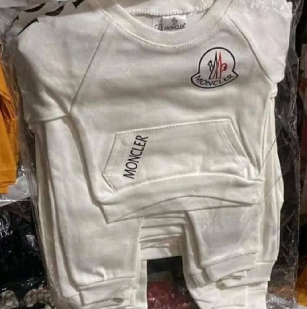 Moncler set